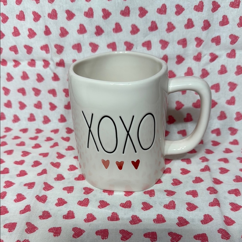 Rae Dunn XOXO Valentines Mug